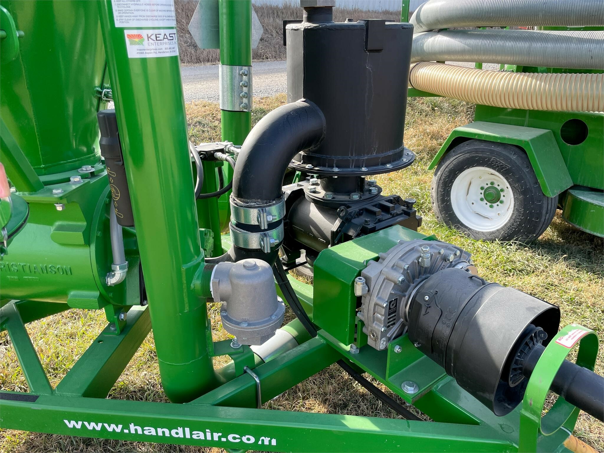 2026 Handlair 566 Grain Vac