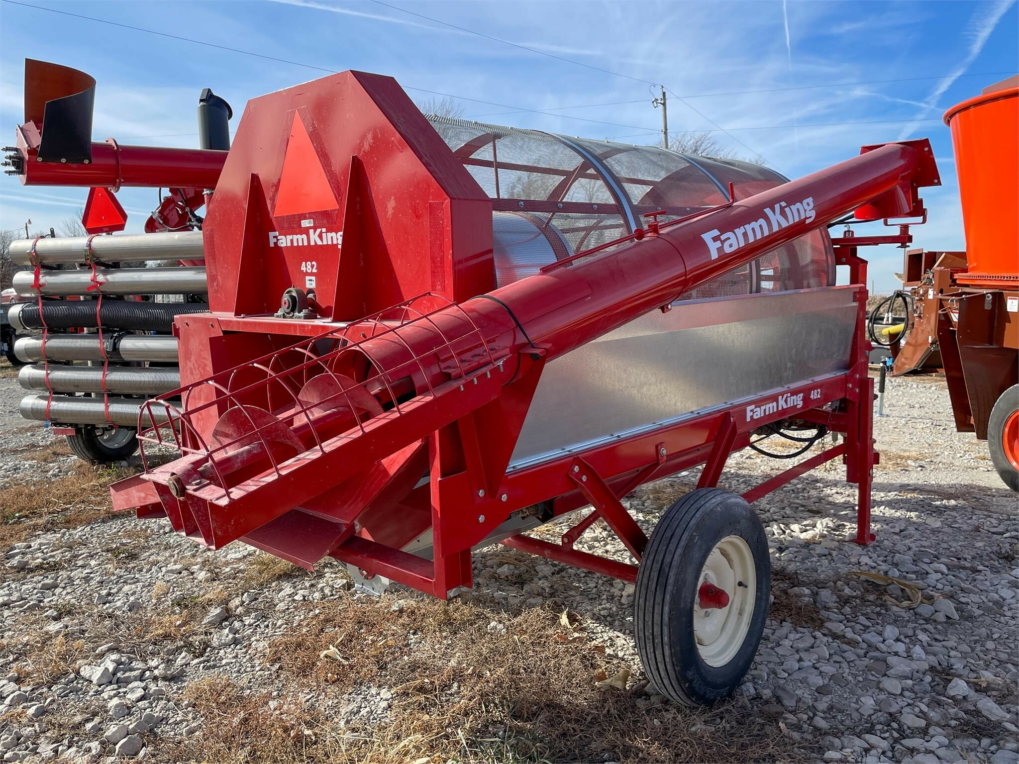 2026 Farm King Y482 Grain Cleaner