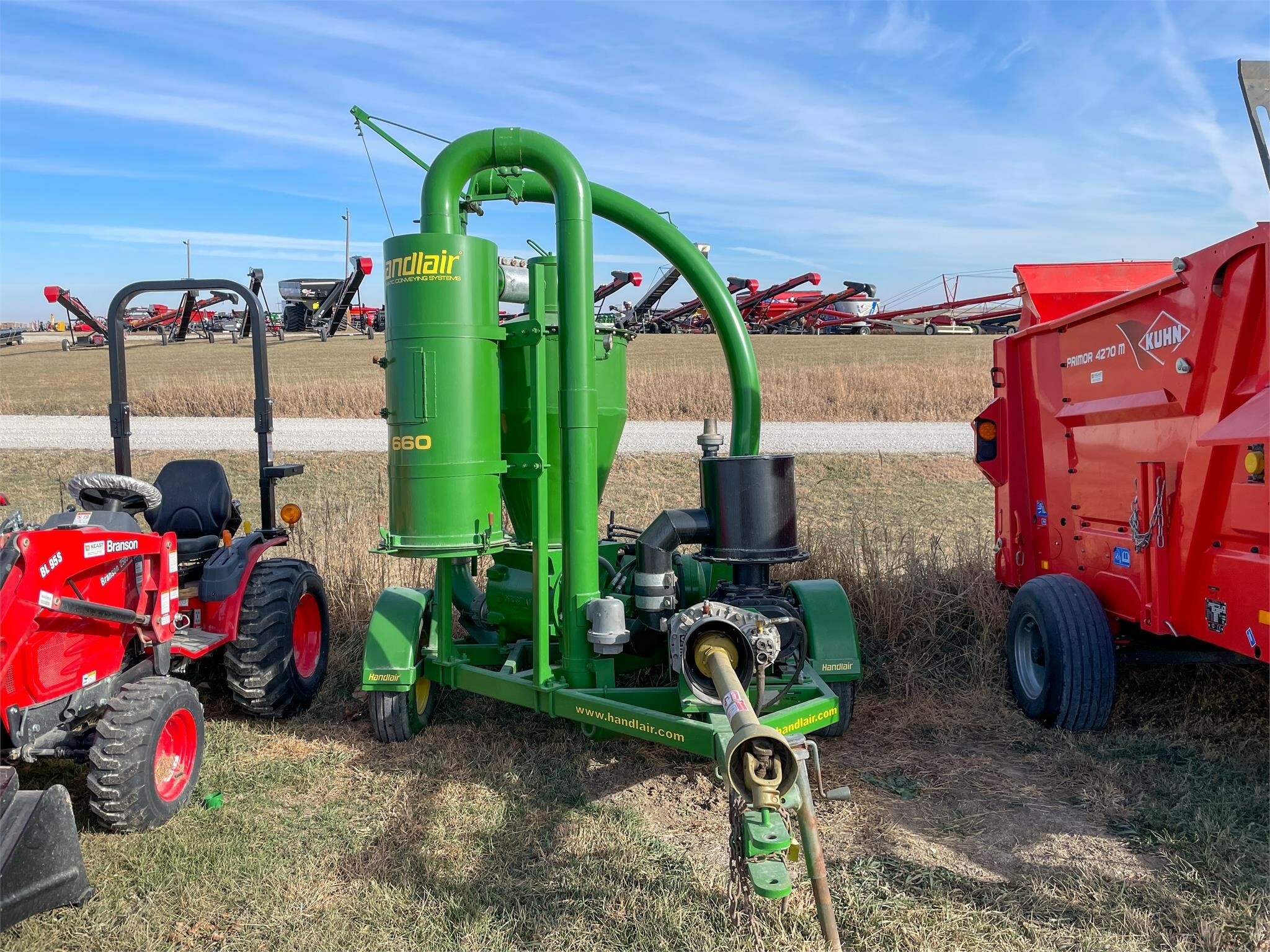 2010 Handlair 660 Grain Vac