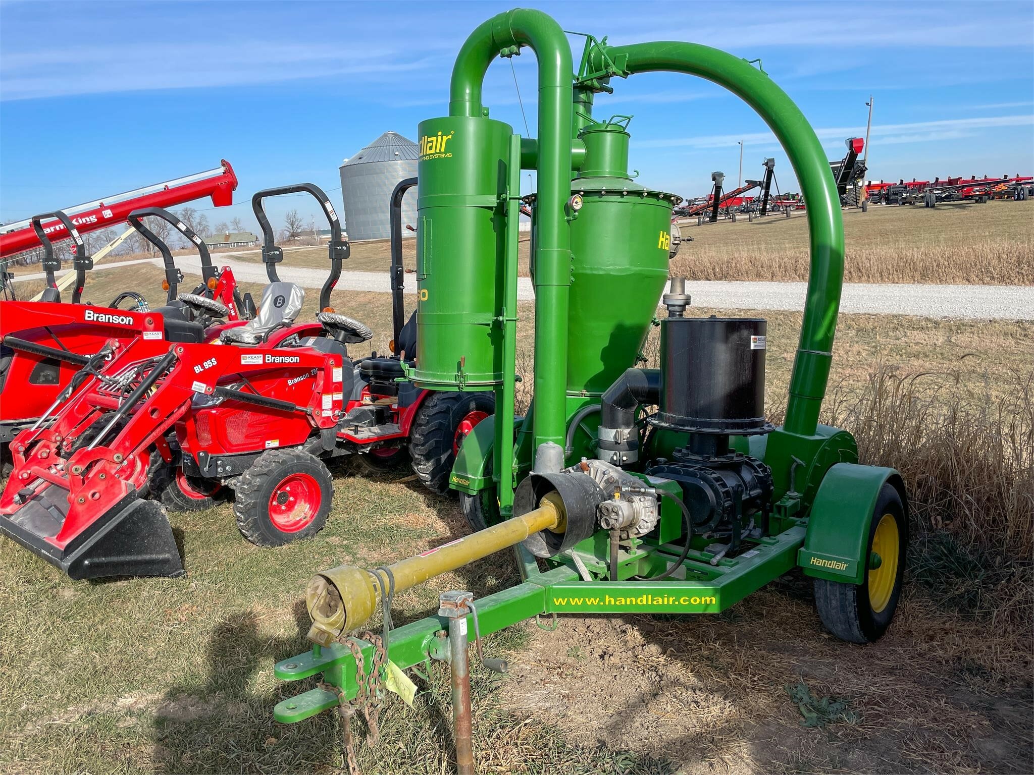2010 Handlair 660 Grain Vac