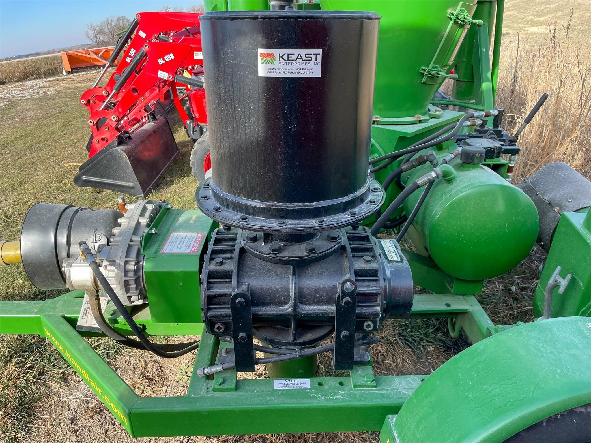 2010 Handlair 660 Grain Vac