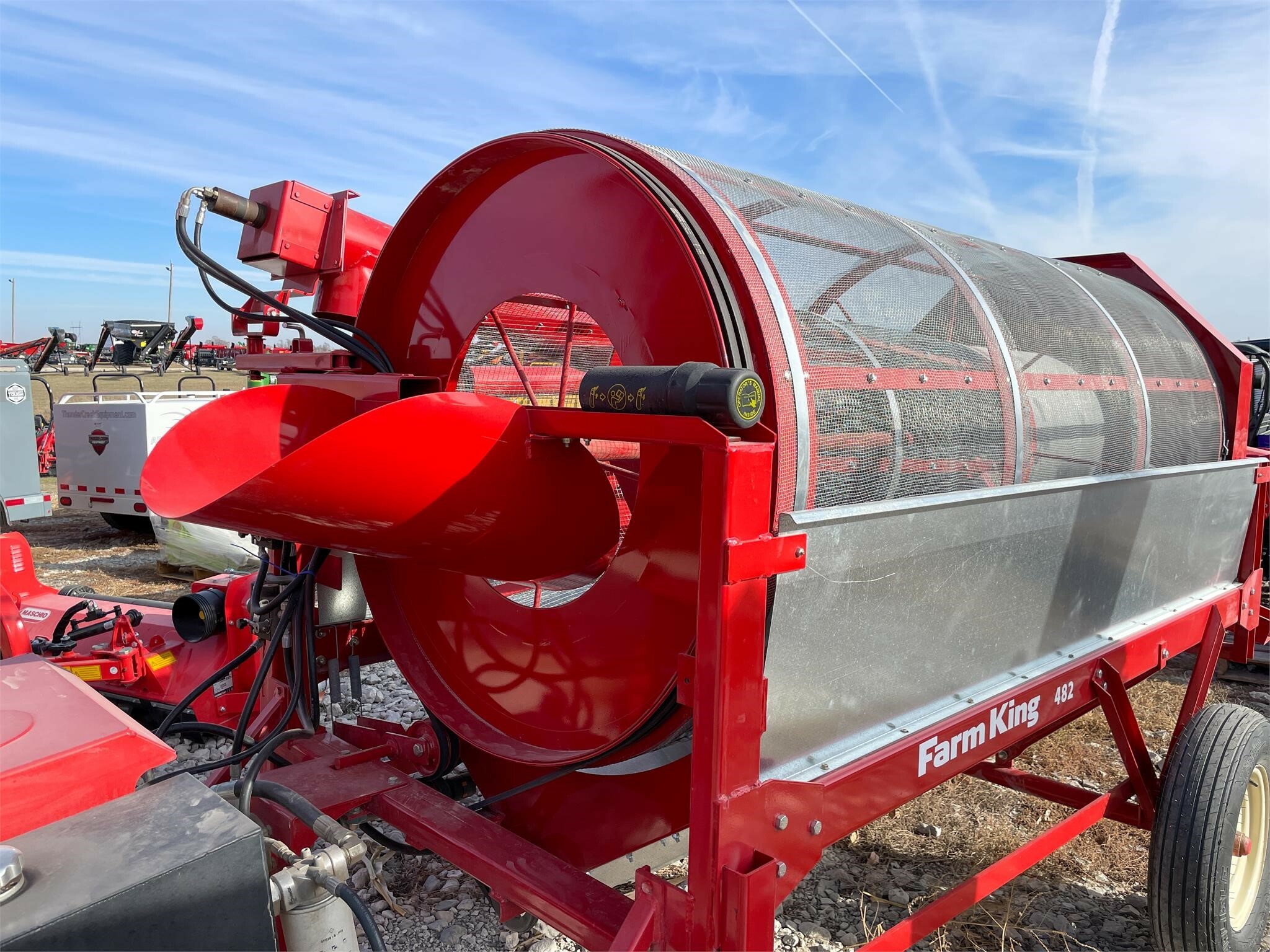 2026 Farm King Y482 Grain Cleaner