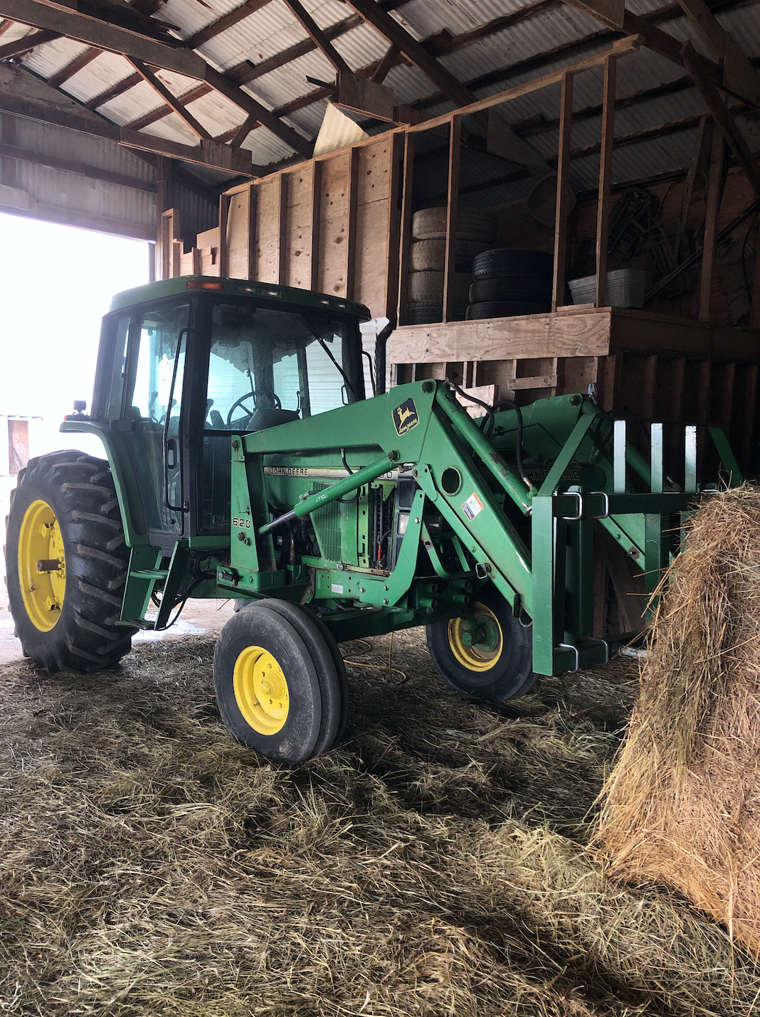 1998 John Deere 4600 Plow