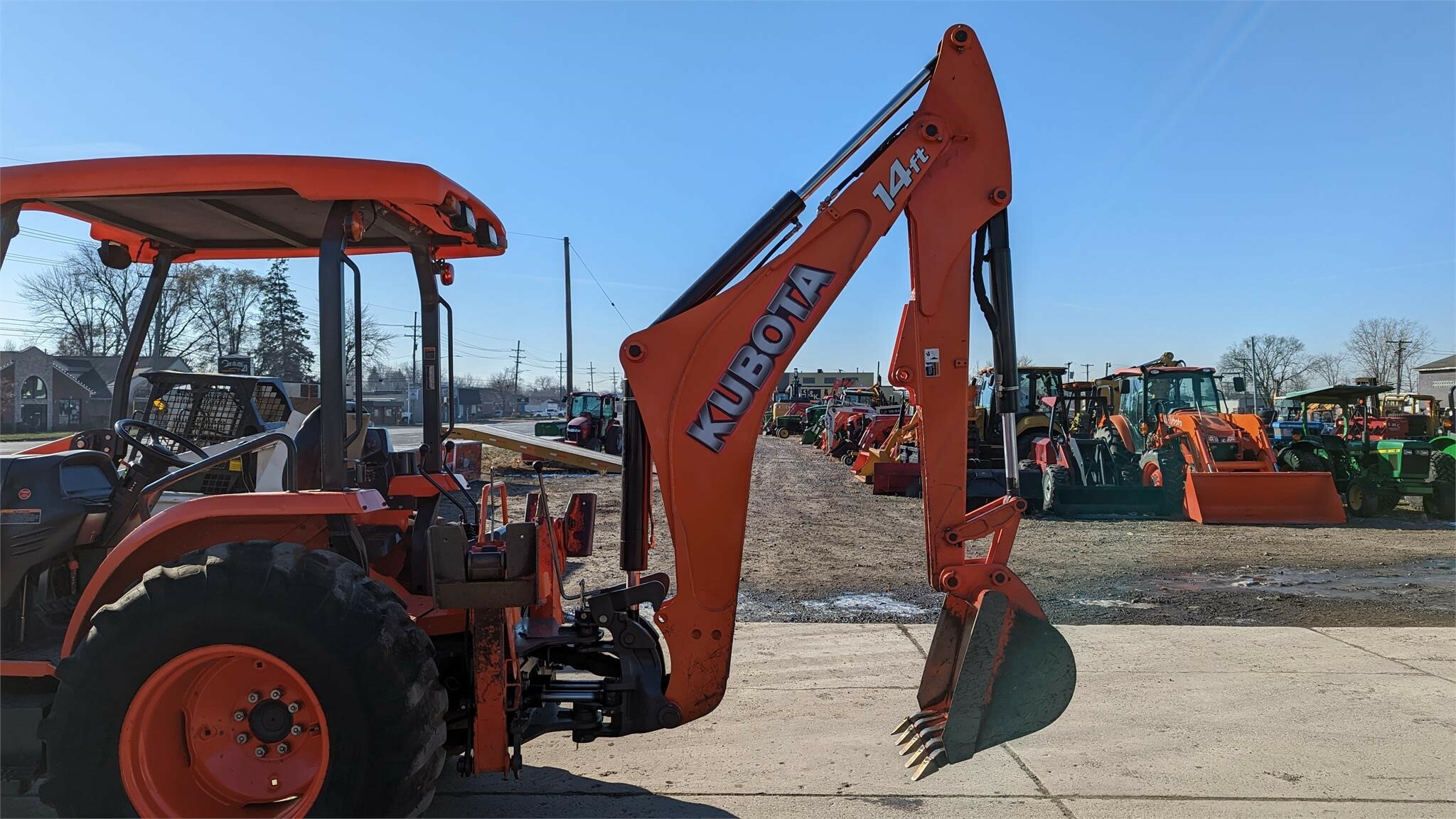 2016 Kubota M62 Backhoe 45,000 Machinery Pete