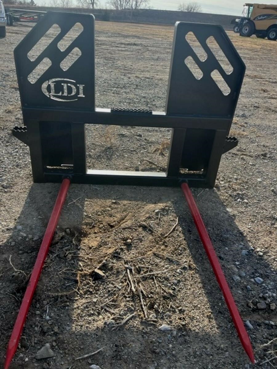 2022 Double L skid steer bale spear Loader and Skid Steer Attachment