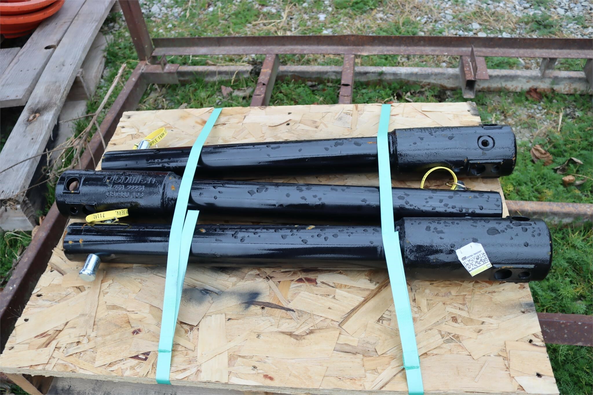  New Holland 87042600 Miscellaneous