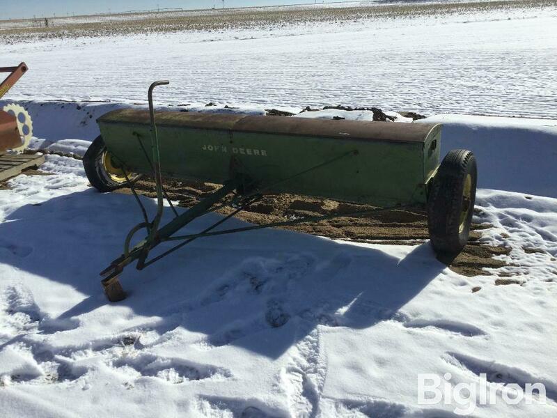 Used John Deere PullType Fertilizer Spreaders for Sale 4 Listings