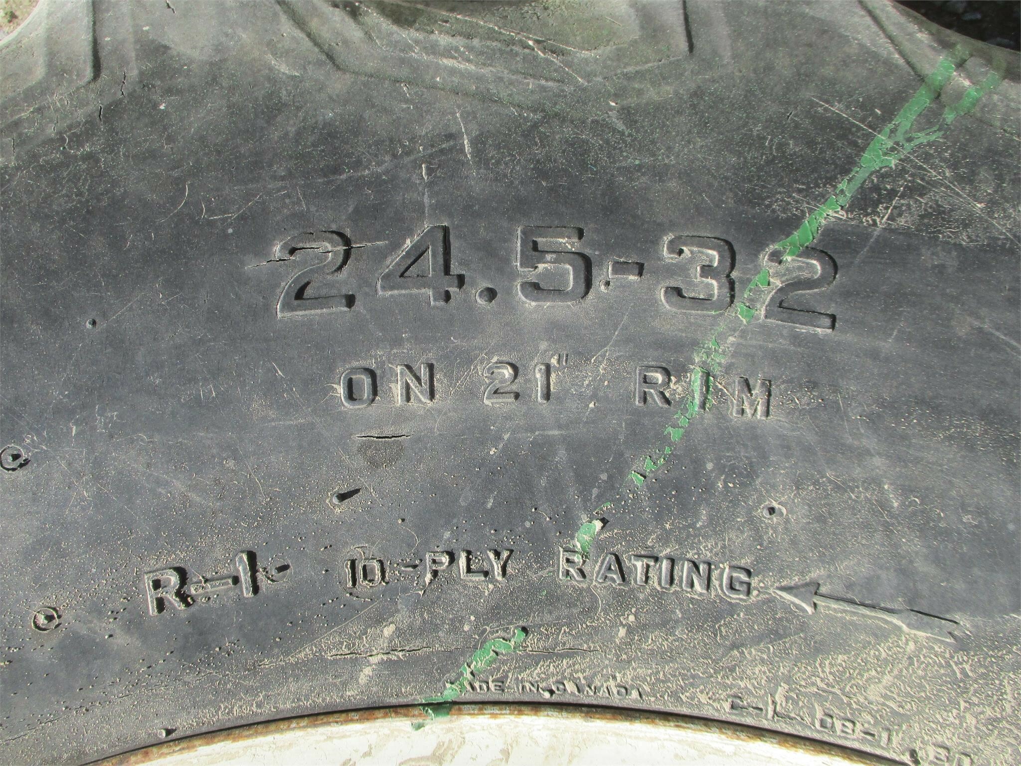  J&M 750-14 Grain Cart