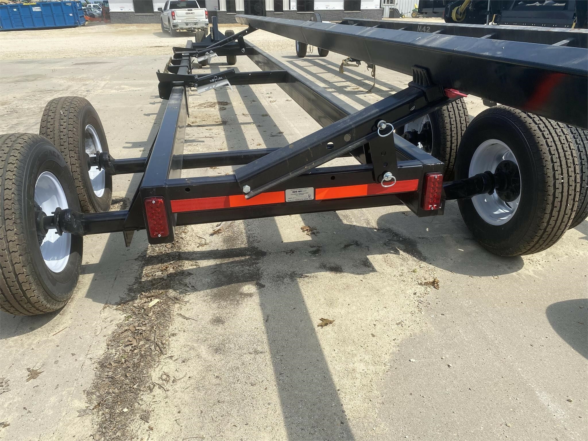 Duo Lift DLT37LT Header Trailer Call Machinery Pete