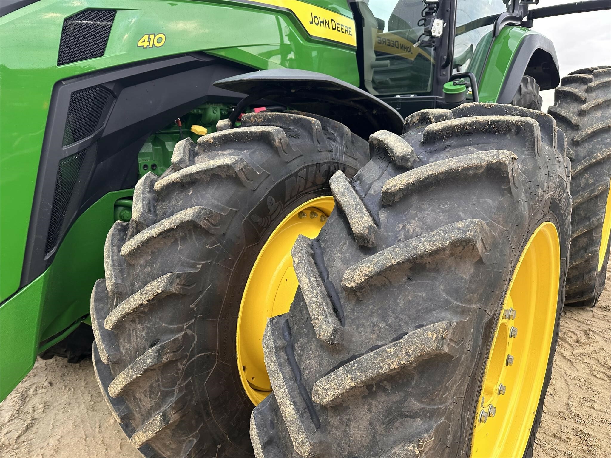 2021 John Deere 8R 410 Tractor