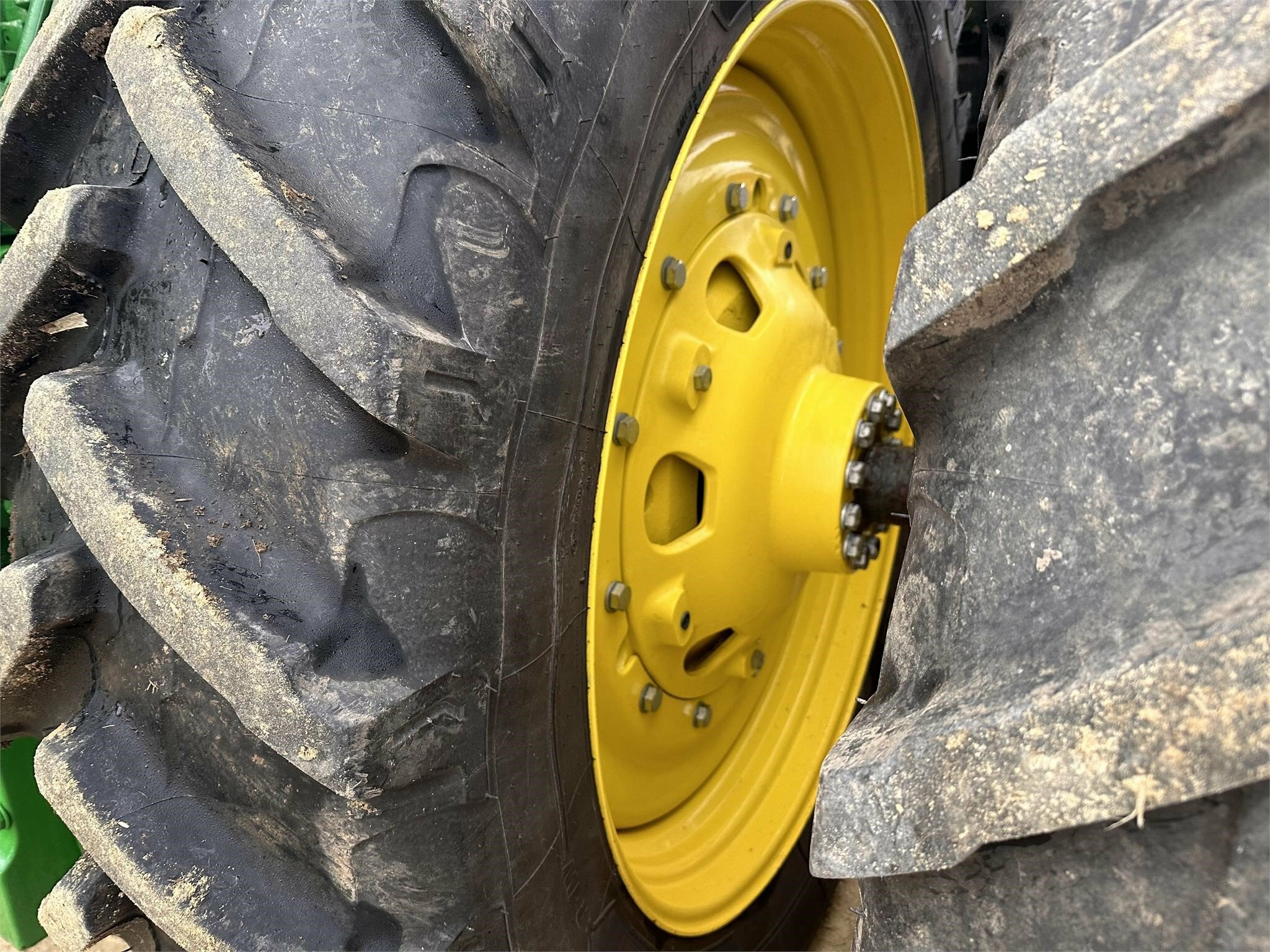 2021 John Deere 8R 410 Tractor