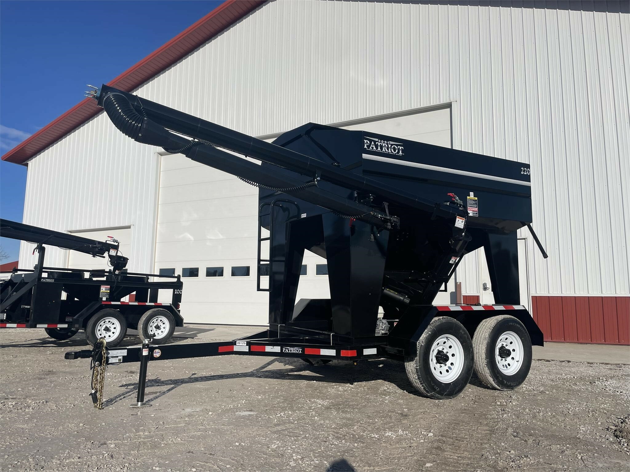 2023 Patriot 220 Seed Tender