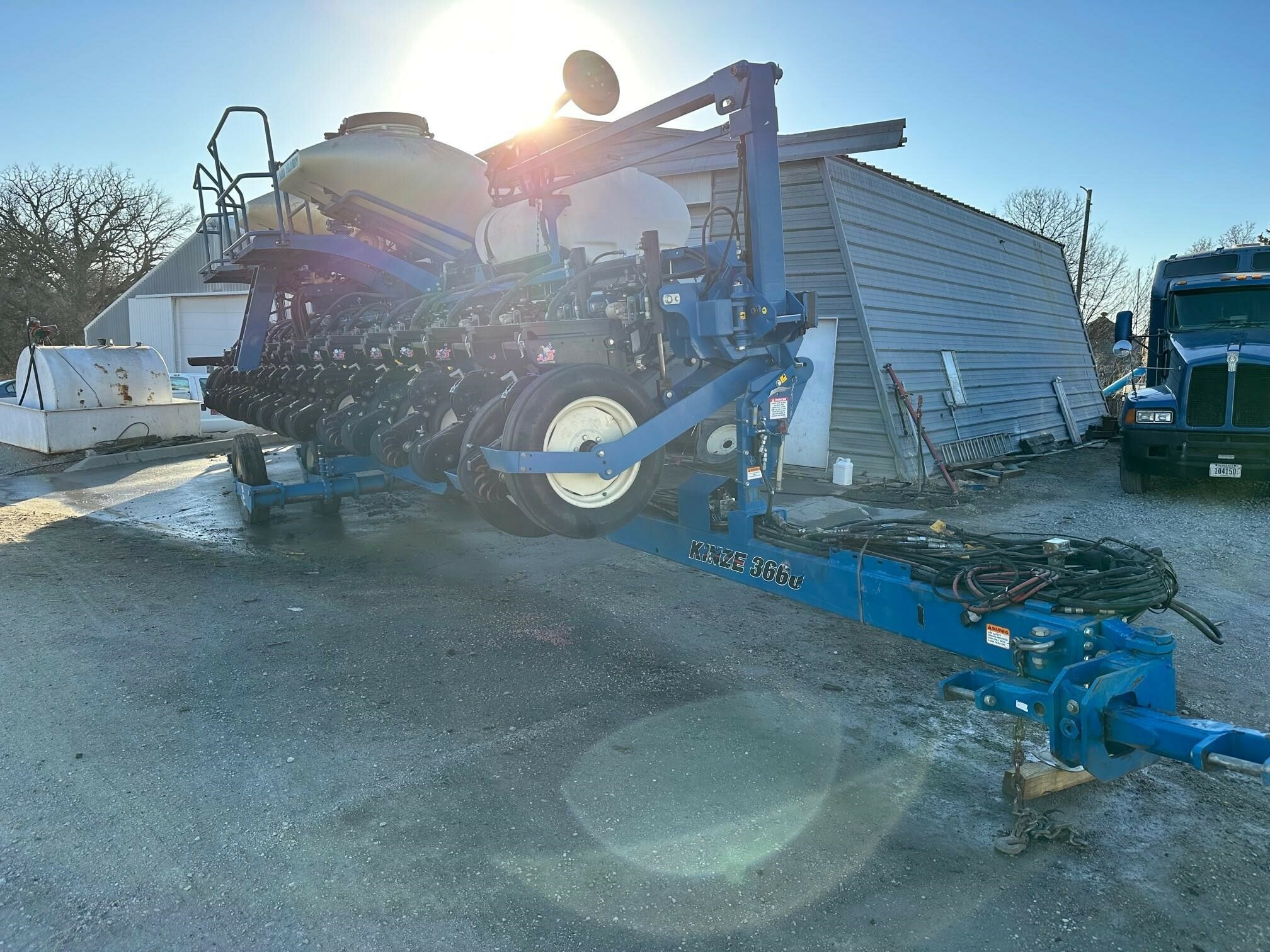 2012 Kinze 3660 ASD Planter