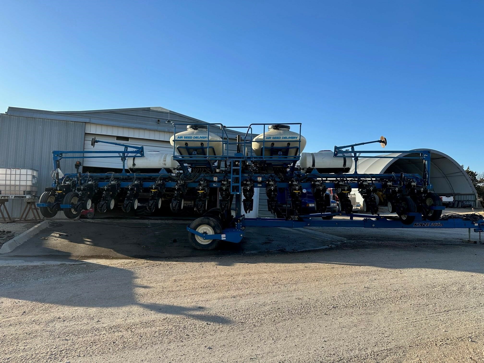 2012 Kinze 3660 ASD Planter
