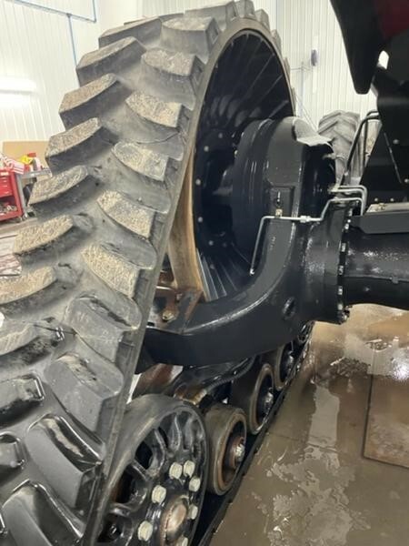 2015 Case IH Magnum 380 Rowtrac CVT Tractor