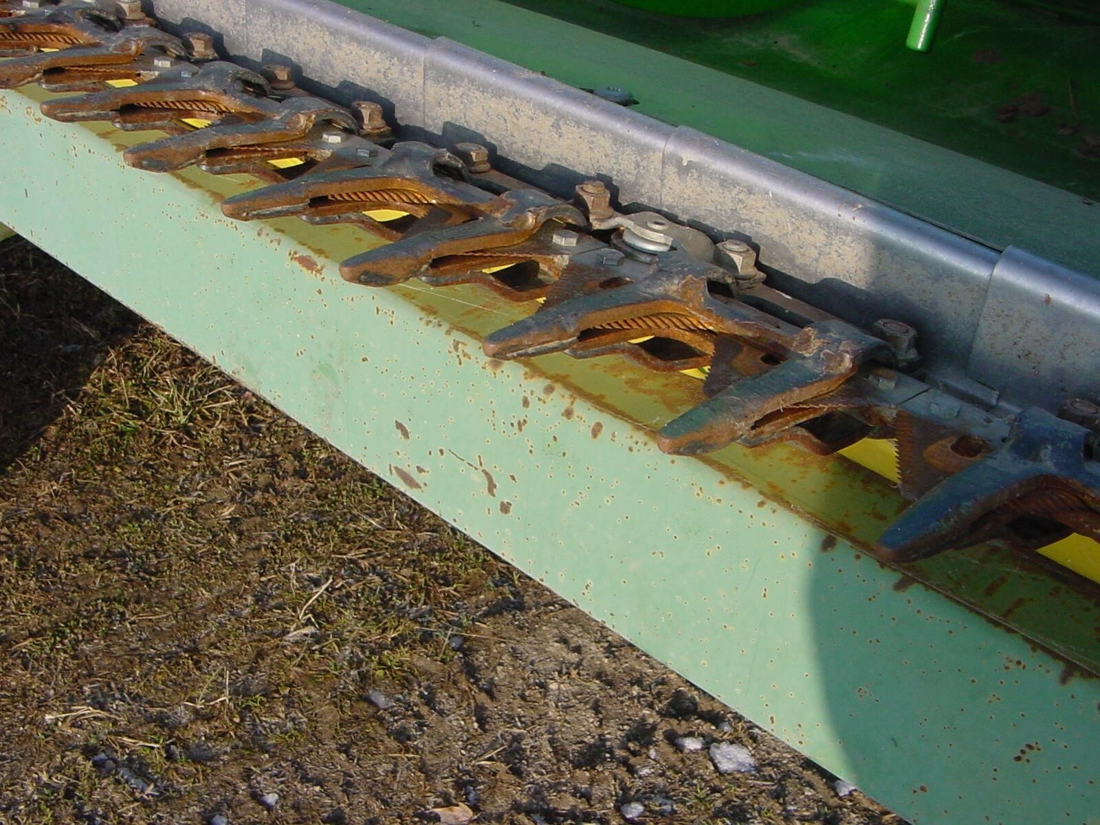 2005 John Deere 635F Platform