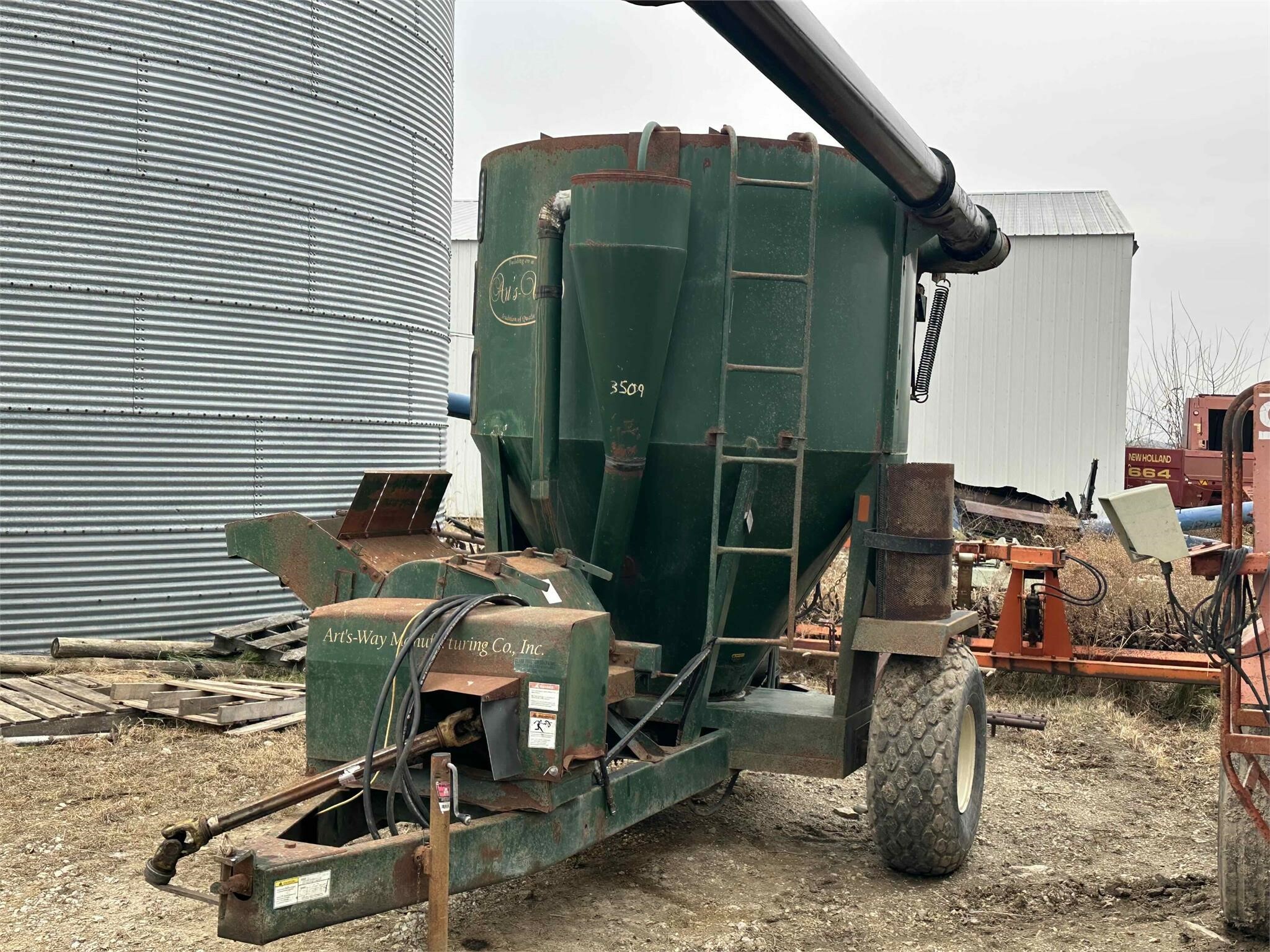  Art's Way PM30 Grinders and Mixer