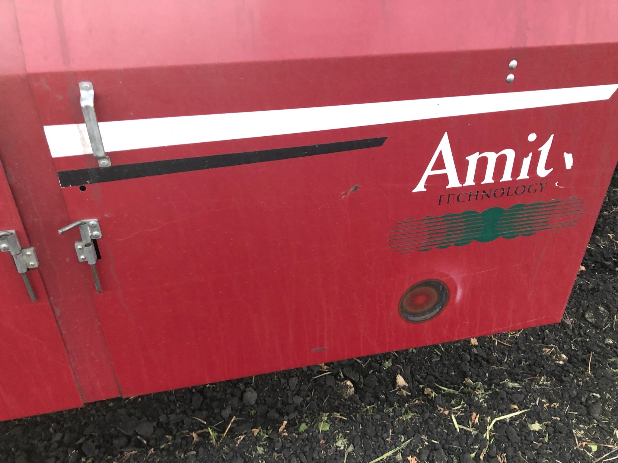2012 Amity 2700 Beet Equipment