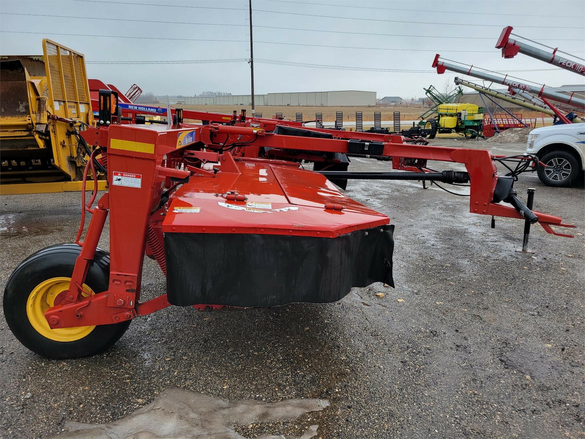 2009 New Holland H7230 Mower Conditioner