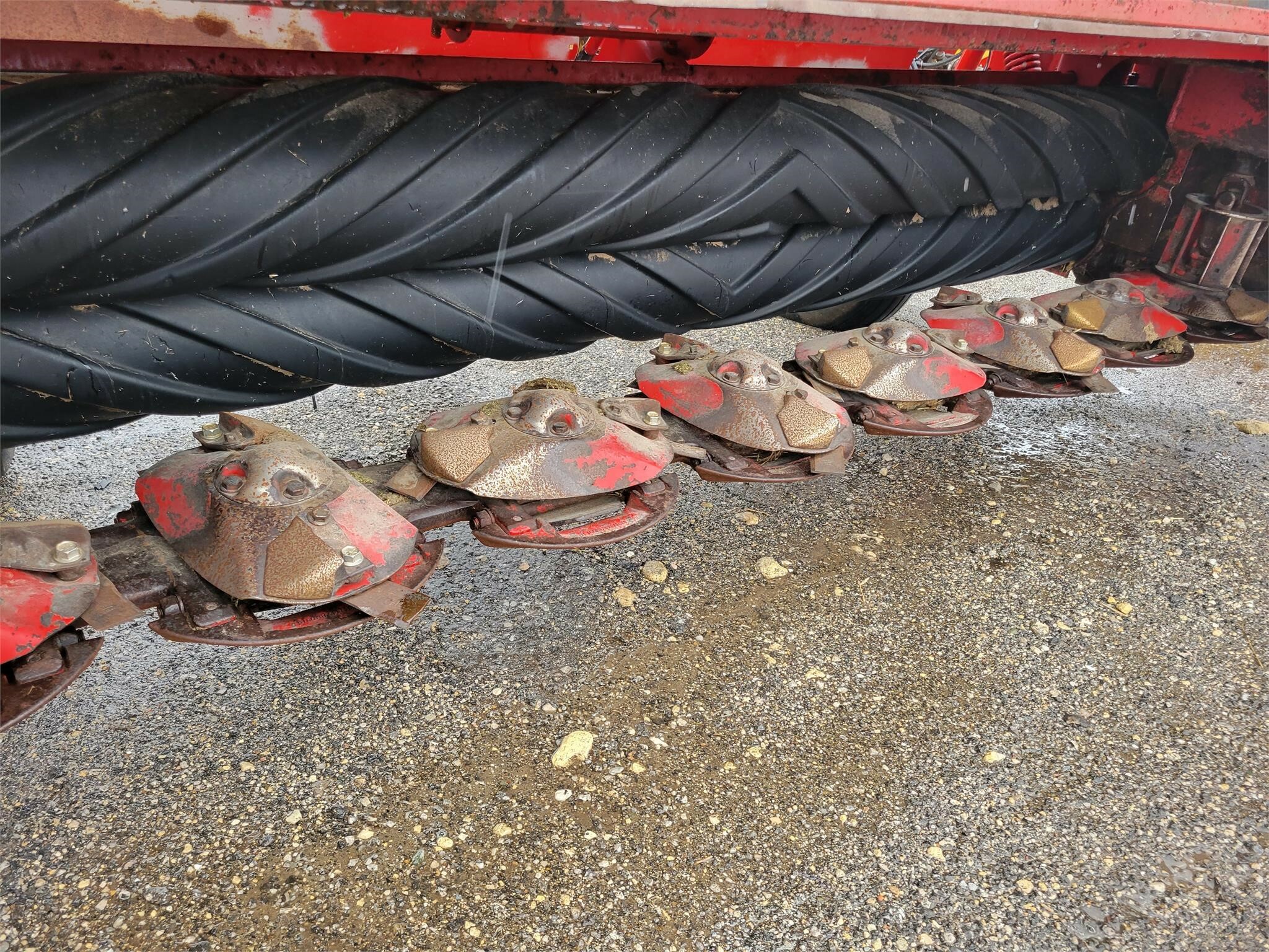 2009 New Holland H7230 Mower Conditioner