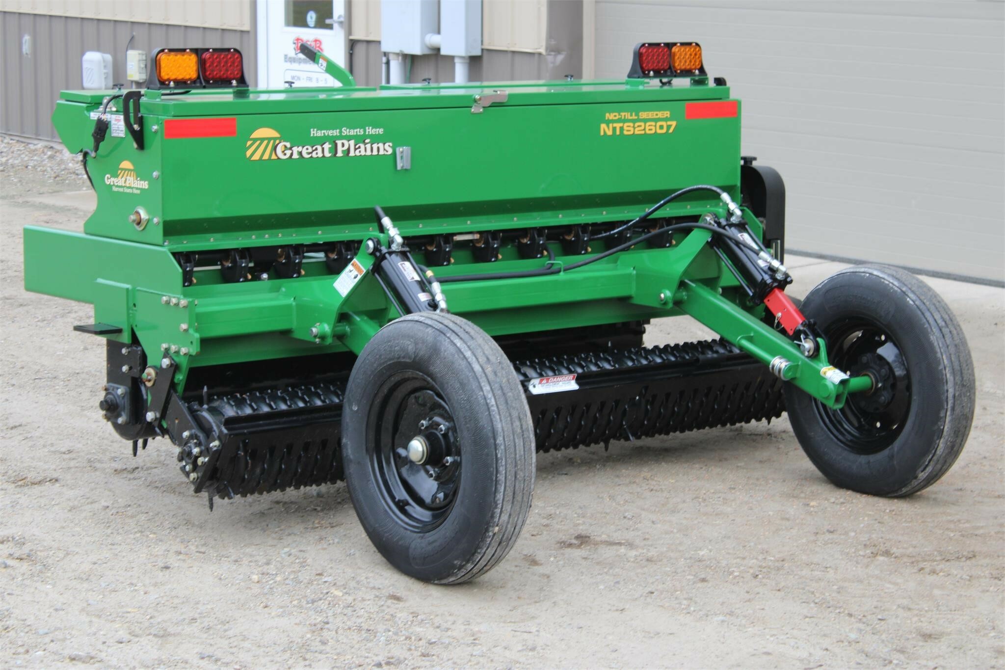 Great Plains NTS2607 Drill 16,500 Machinery Pete