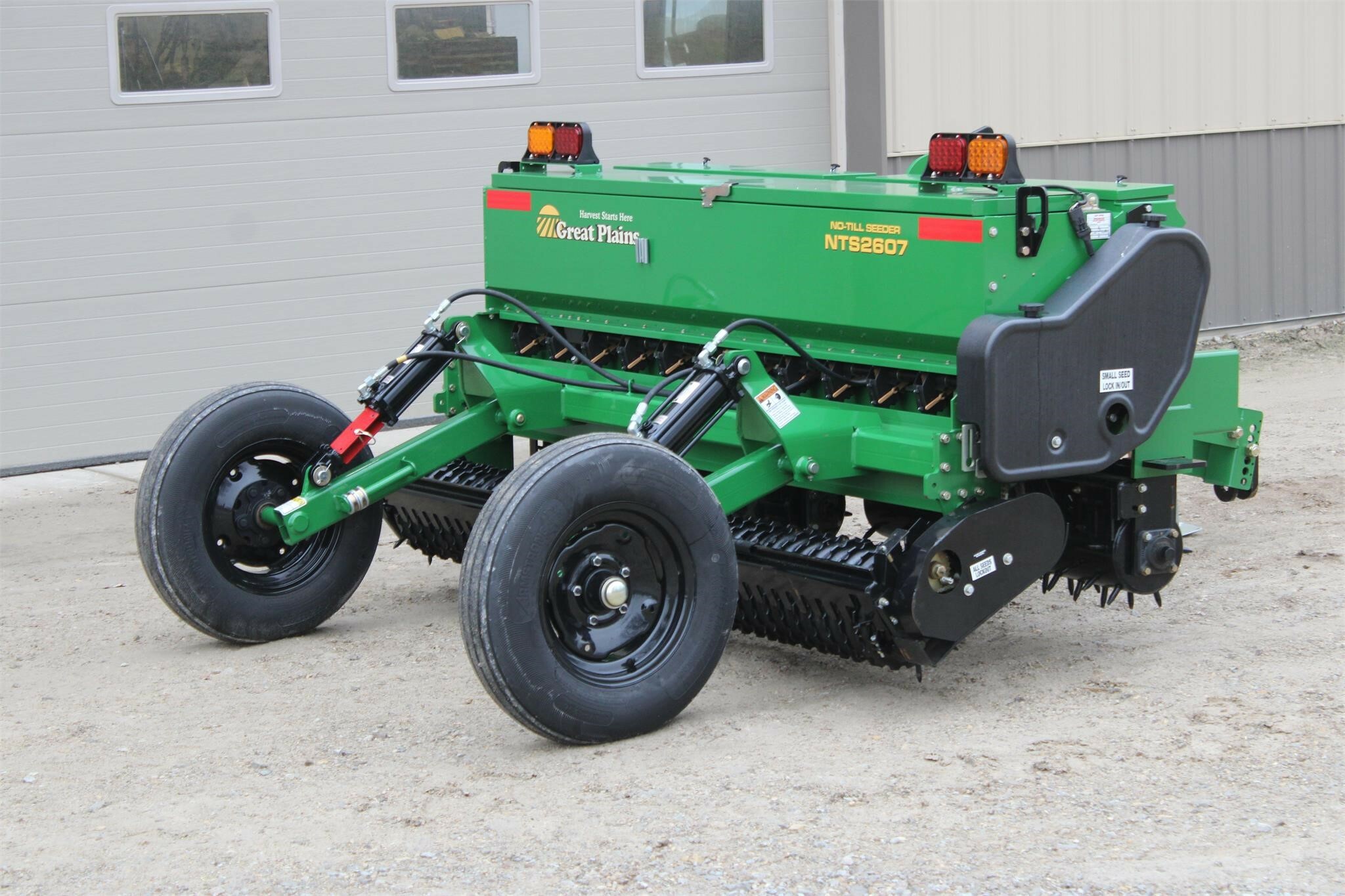 Great Plains NTS2607 Drill 16,500 Machinery Pete