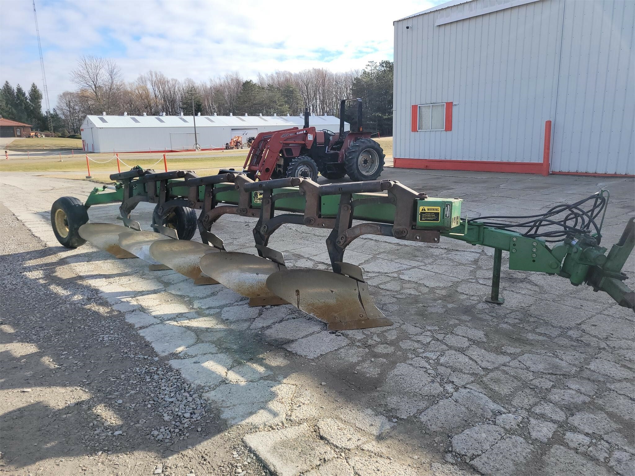  John Deere 2810 Plow