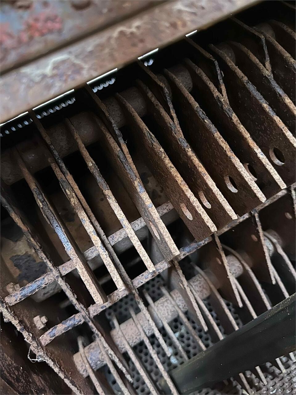 Gehl 95 Grinders and Mixer 3,500 Machinery Pete