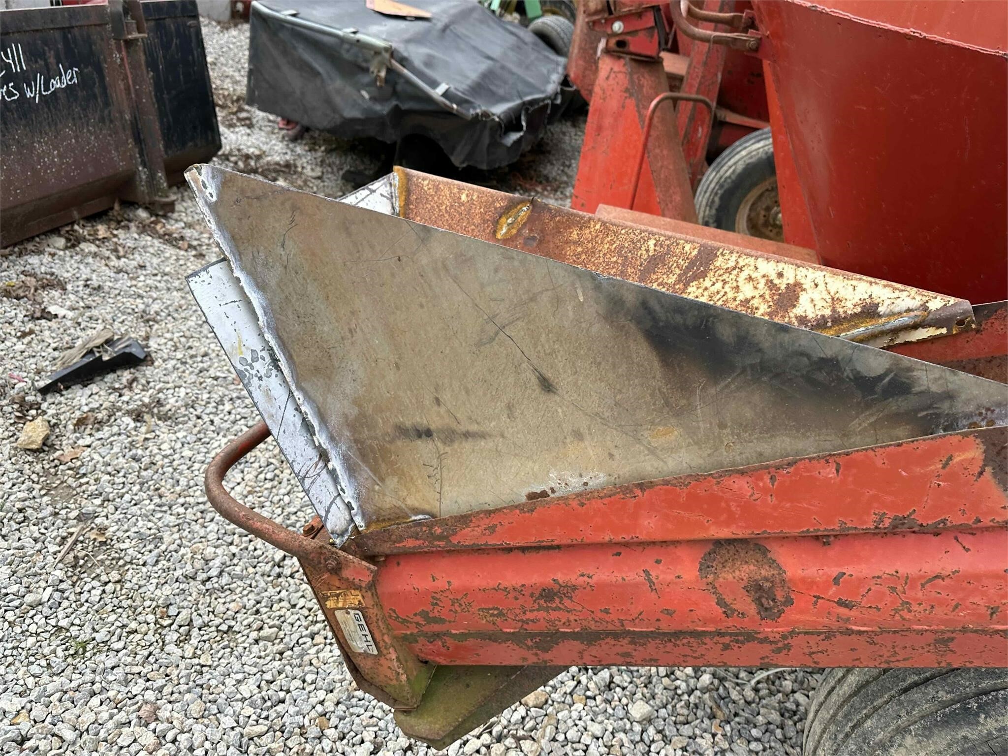 Gehl 95 Grinders and Mixer 3,500 Machinery Pete