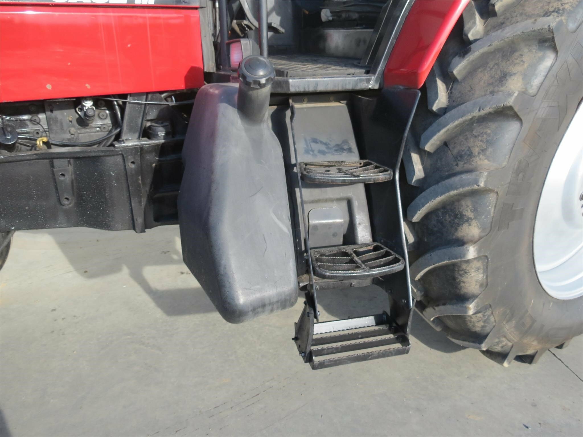 2000 Case IH MX110 Tractor