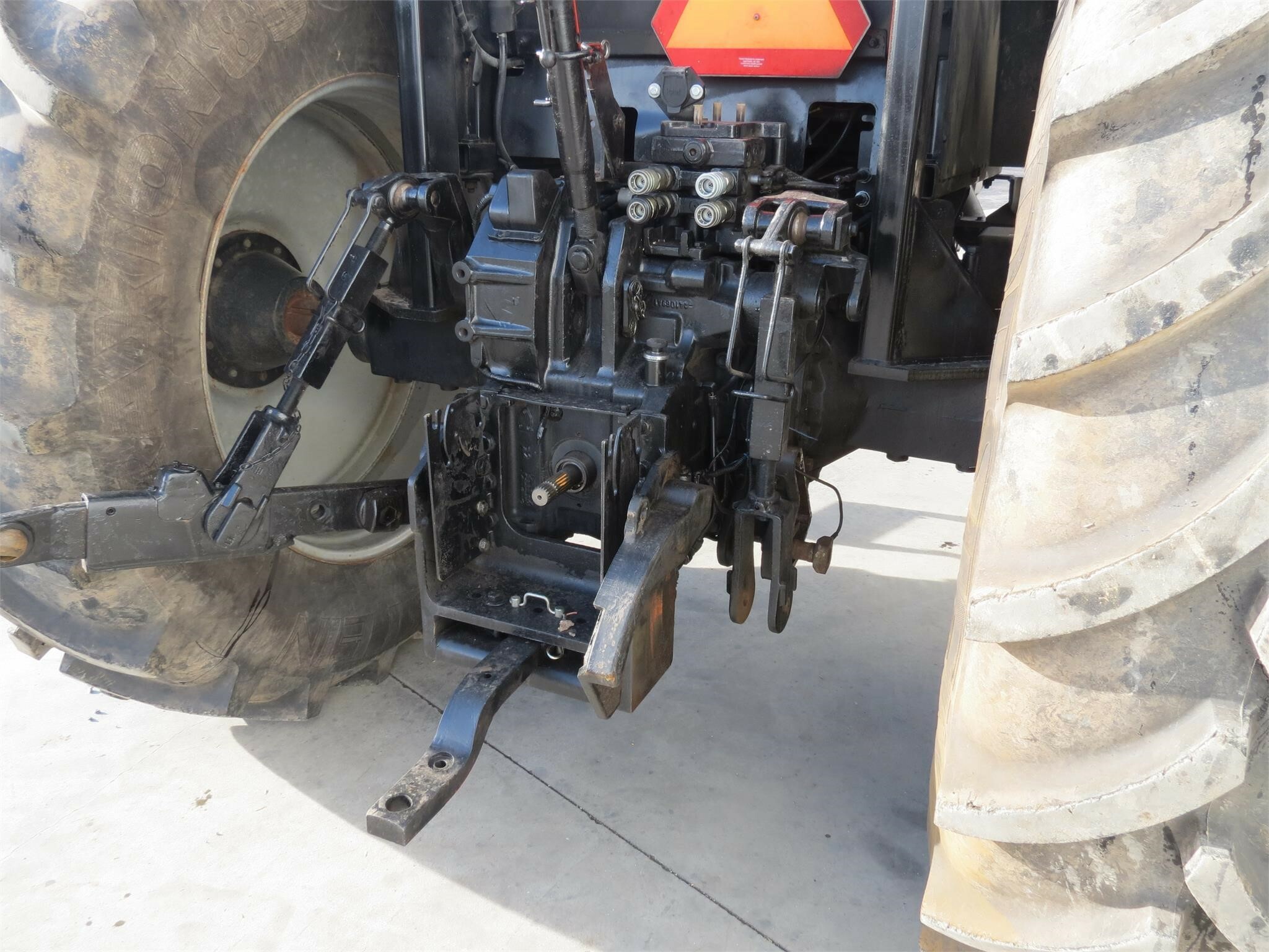 2000 Case IH MX110 Tractor