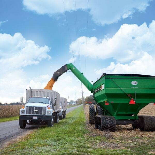 2026 J&M 812-18 Grain Cart