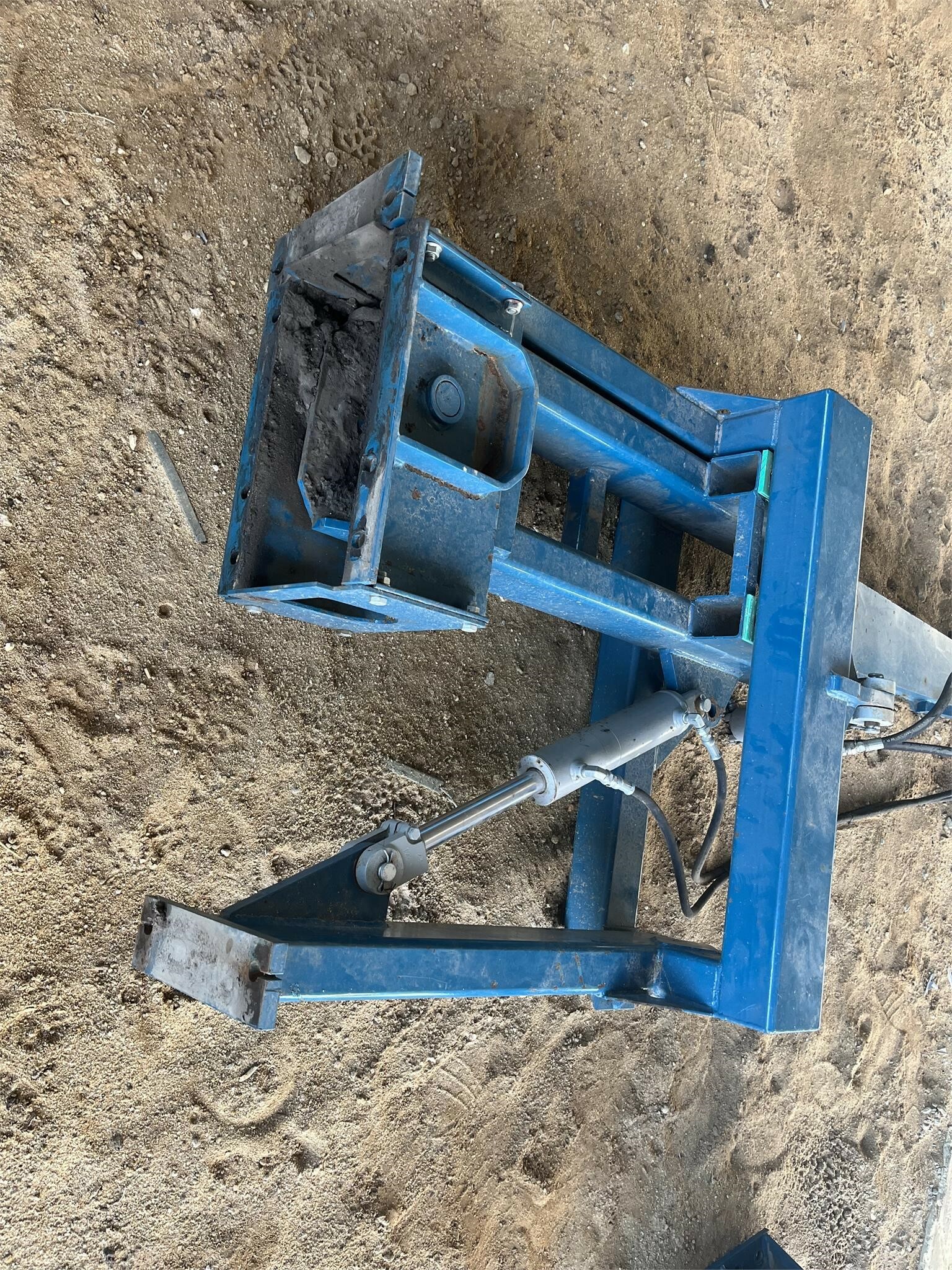 2012 Amadas 2110 Peanut Equipment