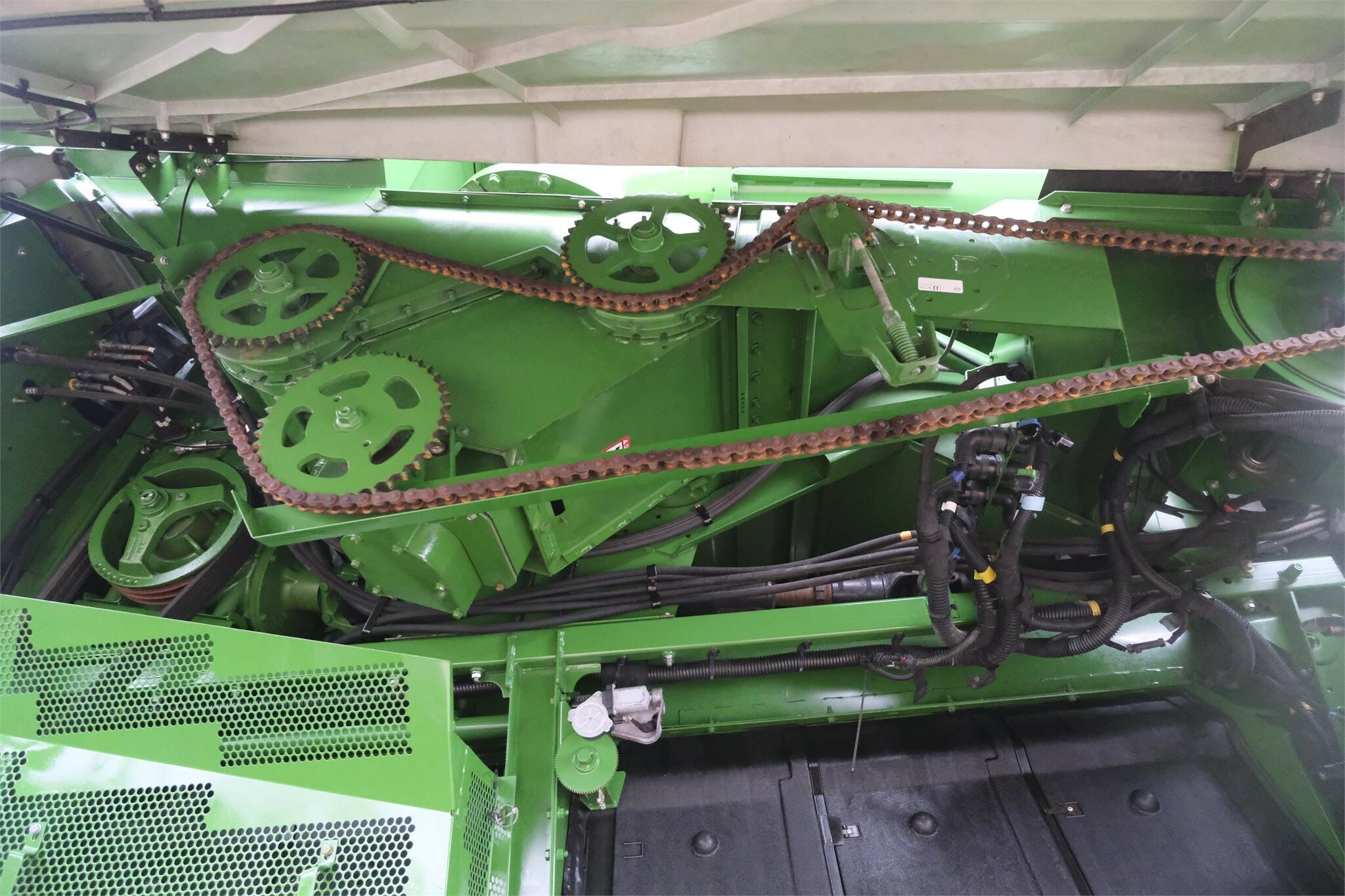 2014 John Deere S680 Combine