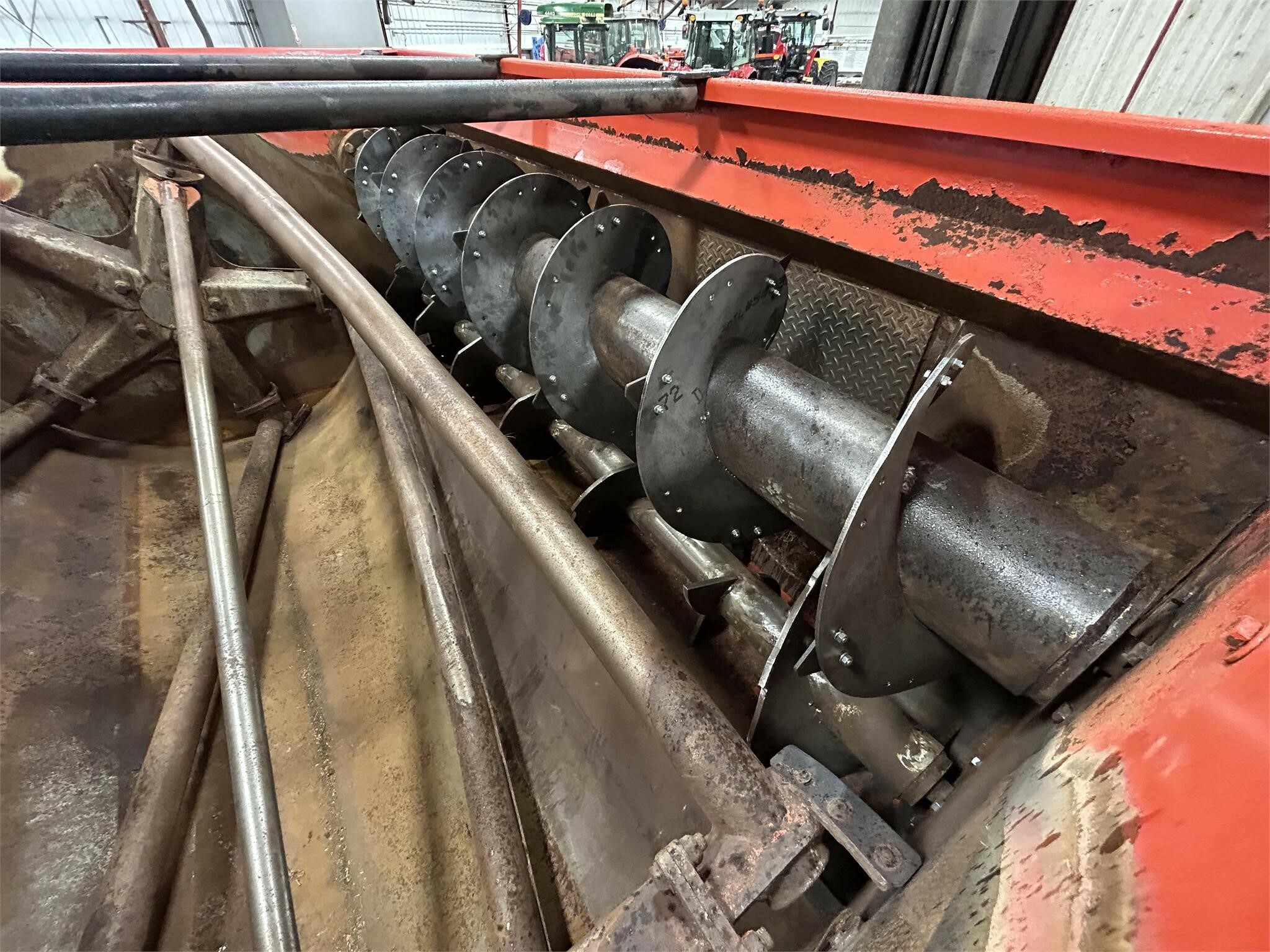  Kuhn Knight RA136 Grinders and Mixer