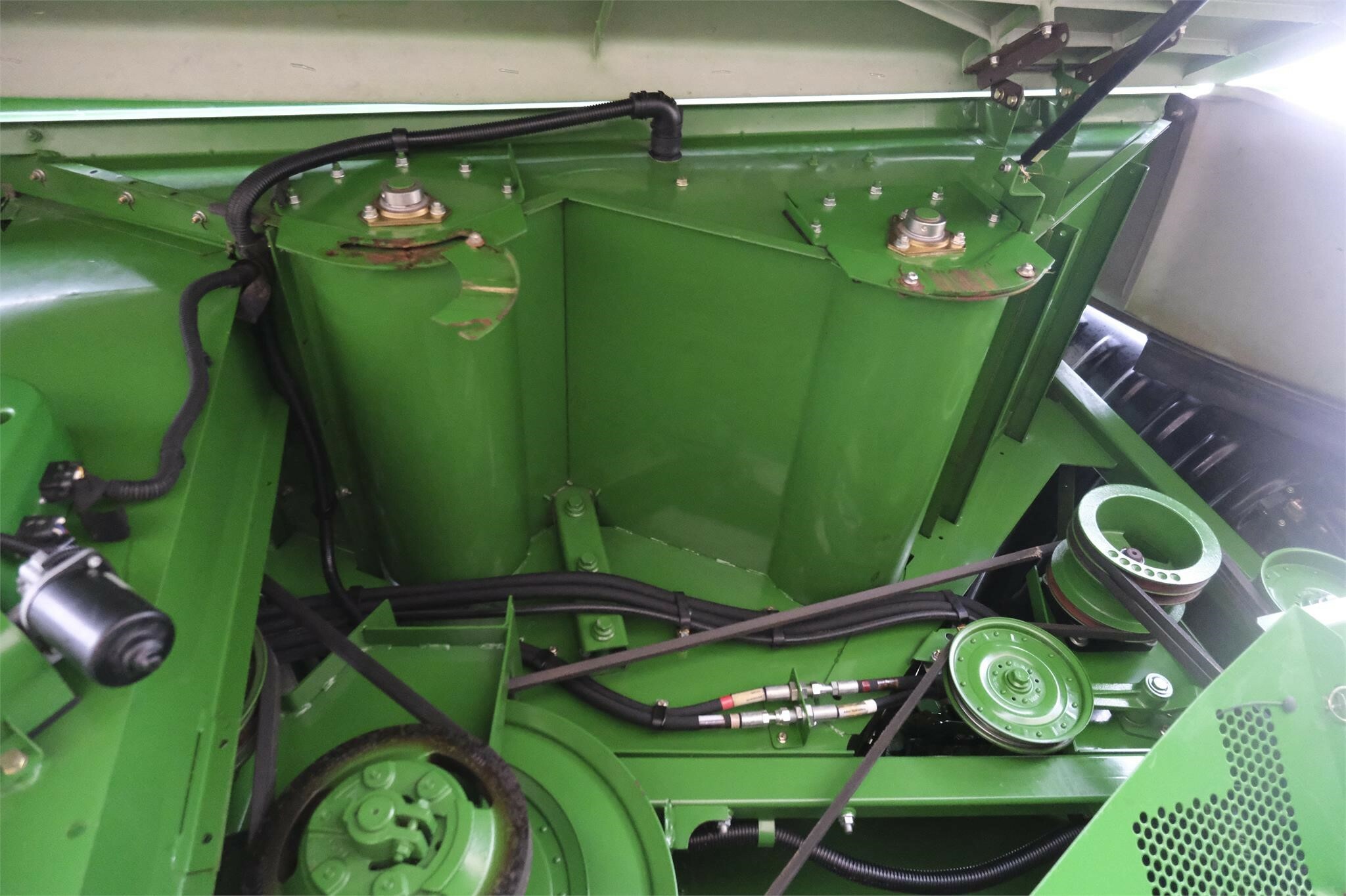 2014 John Deere S680 Combine