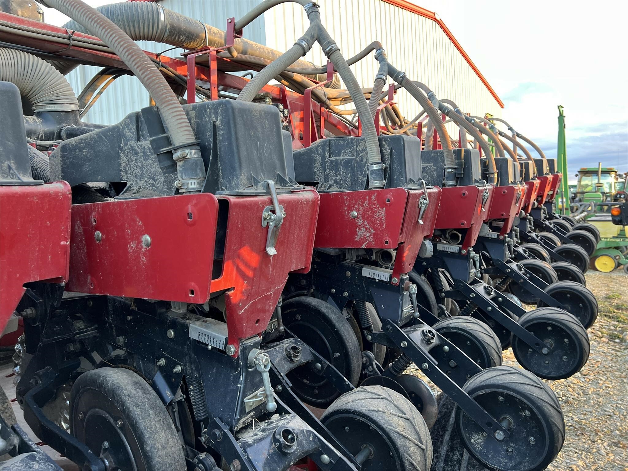 Case IH 1200 Planter 16,900 Machinery Pete