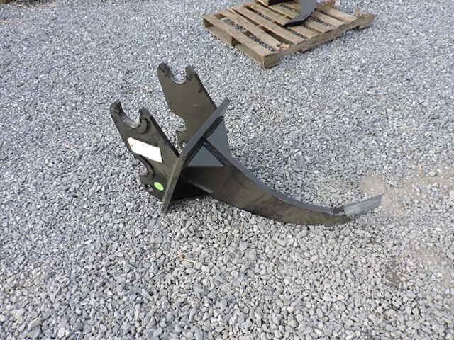 ATTACHMENTS PLUS KUBOTA KX080 RIPPER Backhoe and Excavator Attachment ...