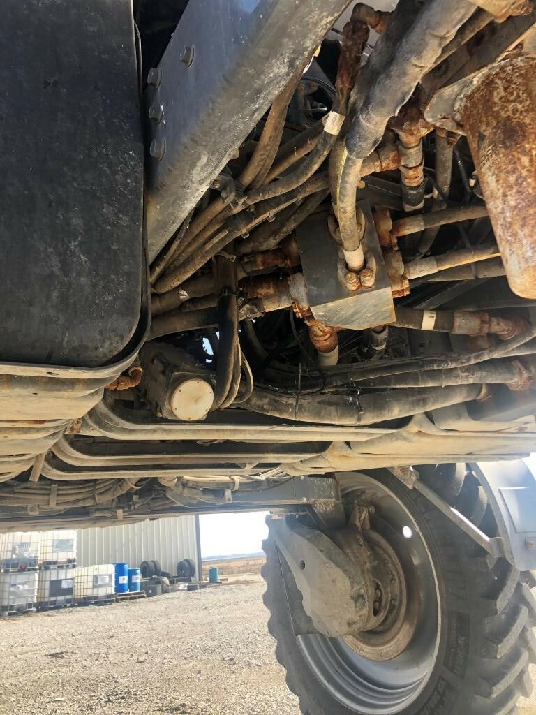 2020 ROGATOR RG1300C Self-Propelled Sprayer