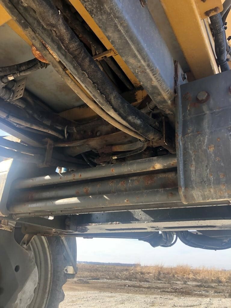 2020 ROGATOR RG1300C Self-Propelled Sprayer