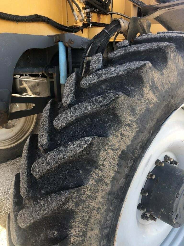 2020 ROGATOR RG1300C Self-Propelled Sprayer