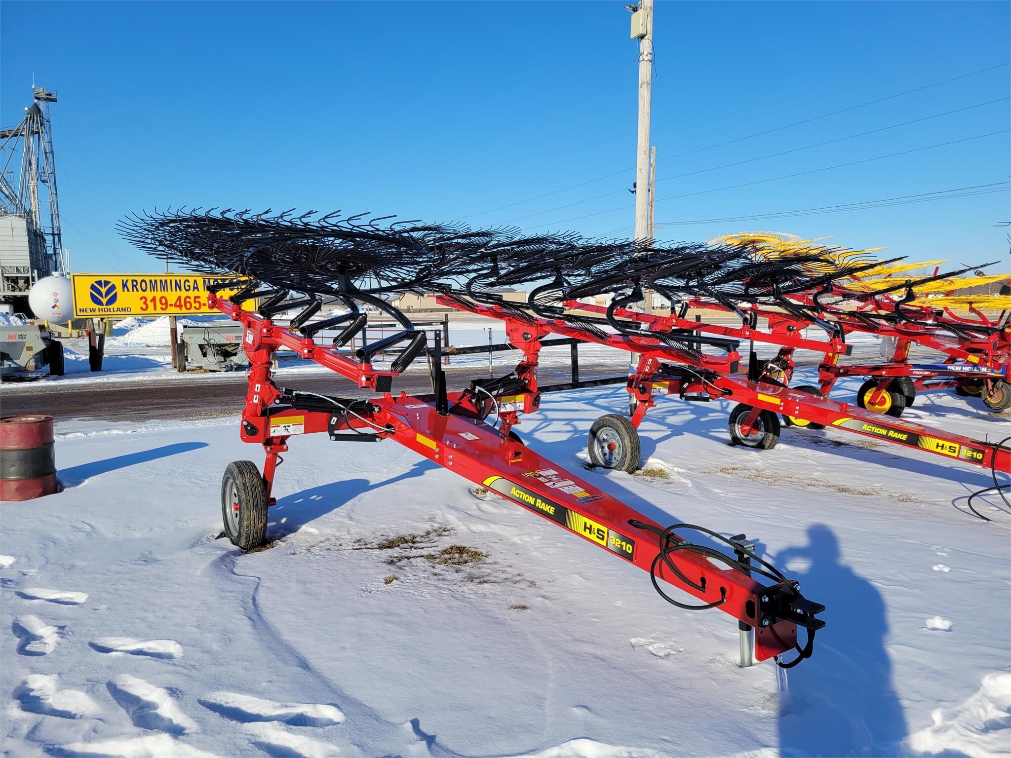2023 H & S AR3210 Rake