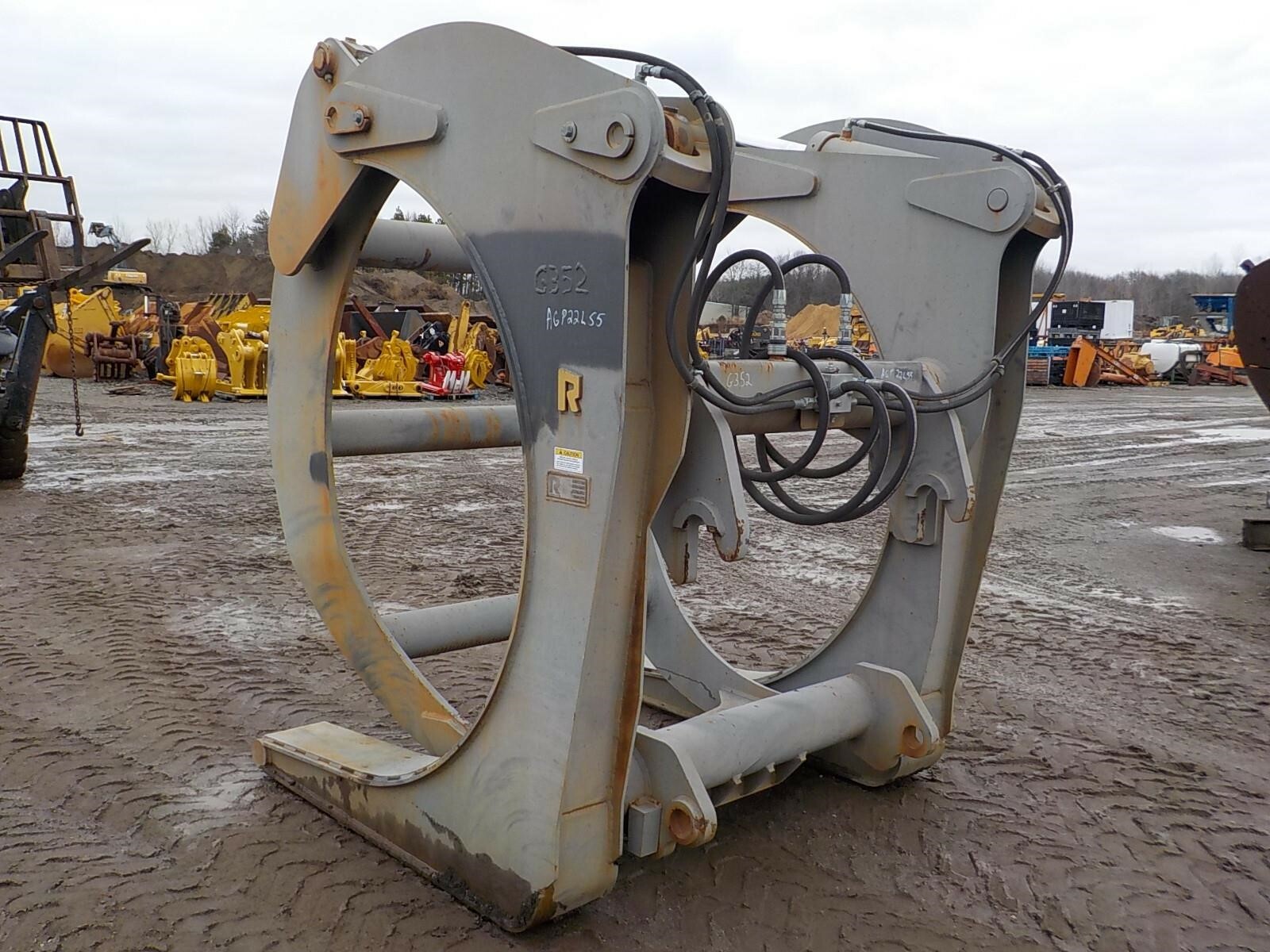 Rockland 71x48 log grapple Quick coupler Hooks Backhoe and Excavator Attachment 8,400
