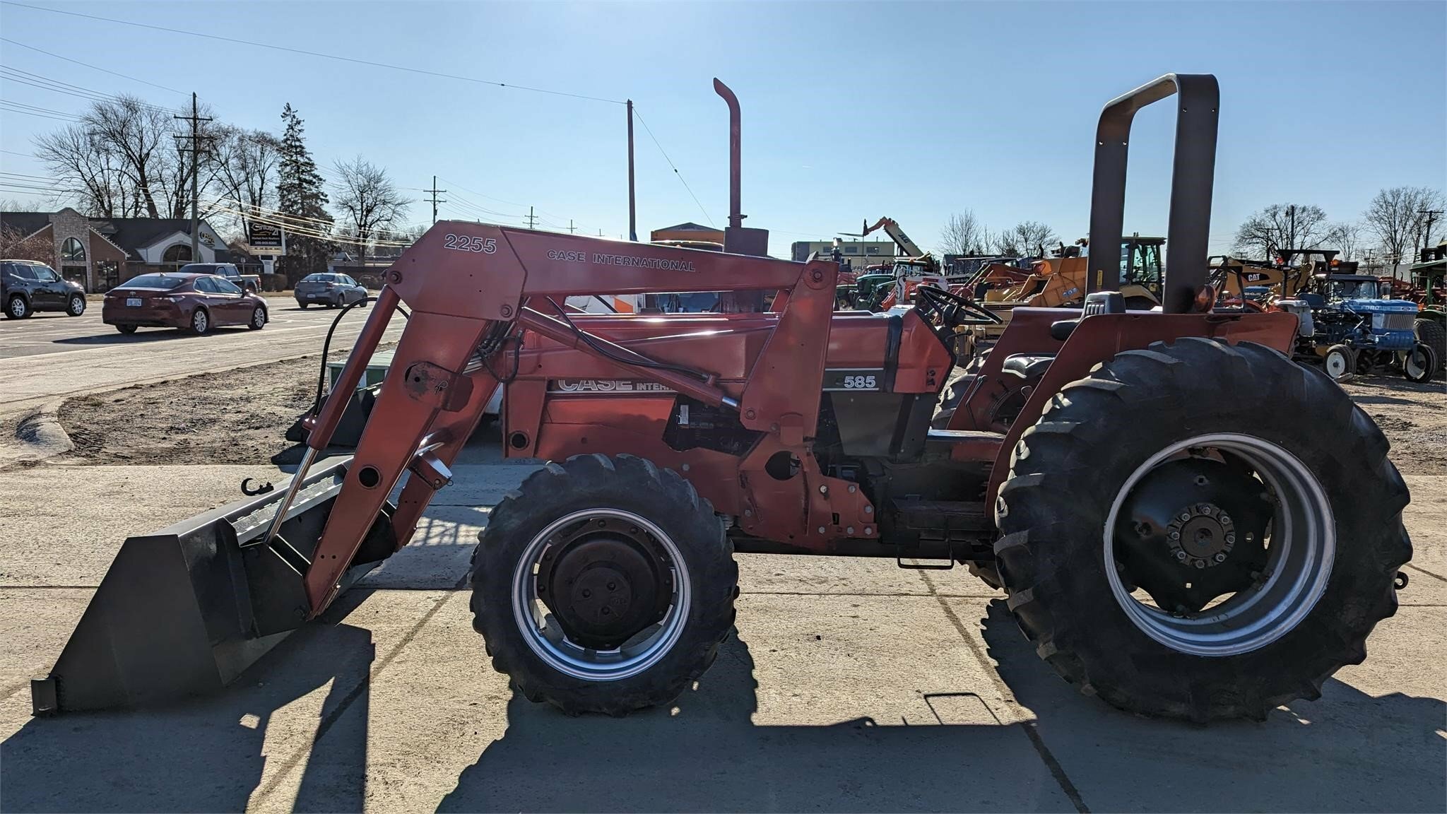 1989 Case IH 585 Tractor 22,900 Machinery Pete