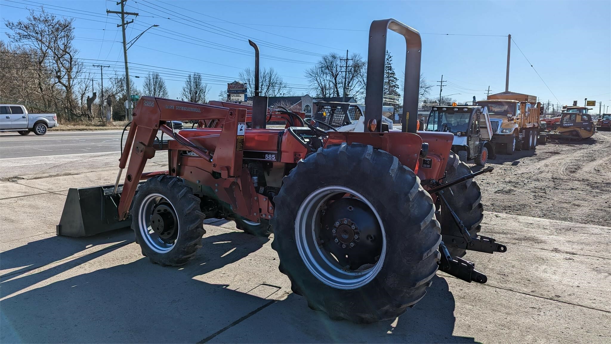 1989 Case IH 585 Tractor 22,900 Machinery Pete