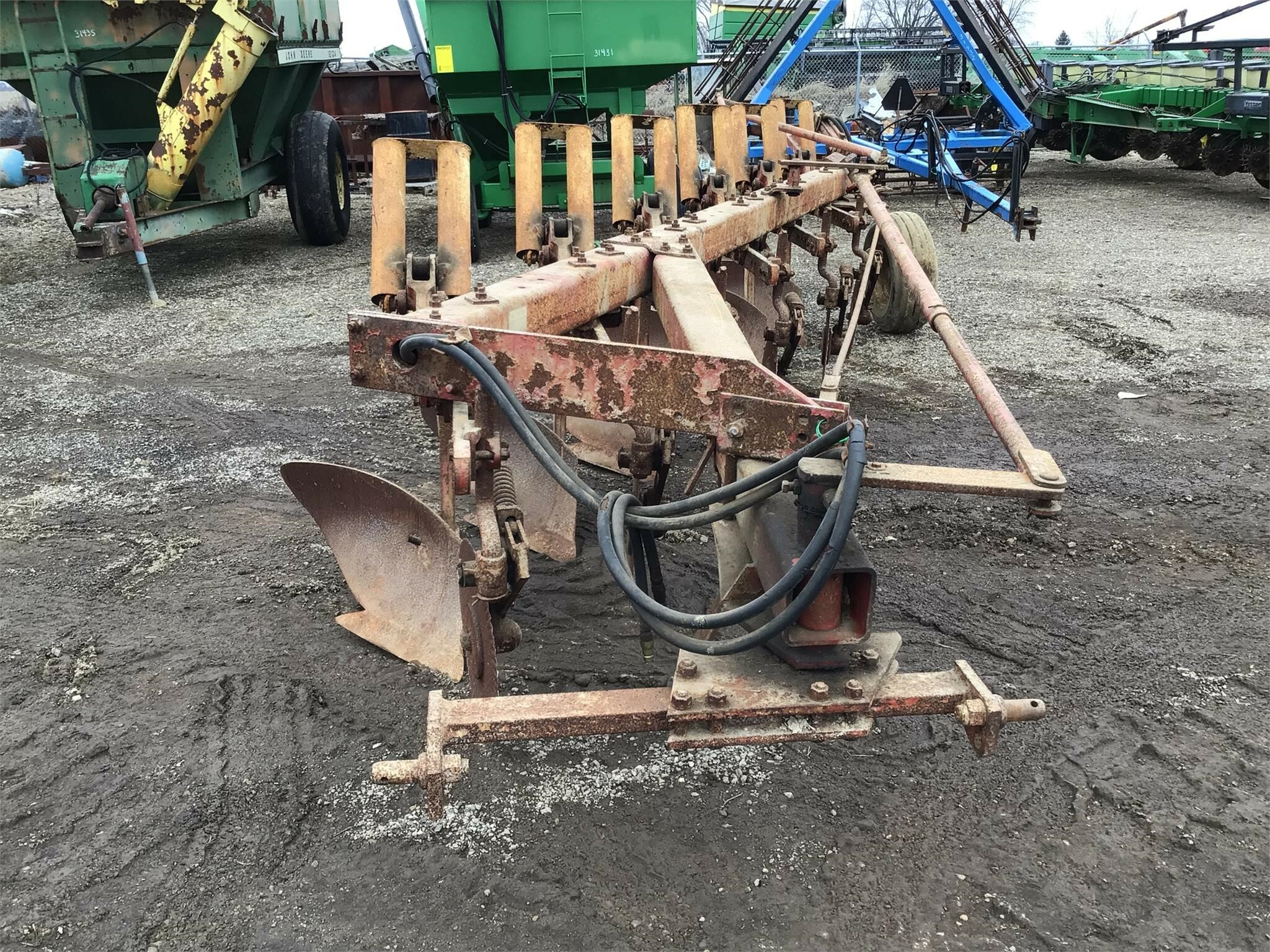  International Harvester 720 Plow