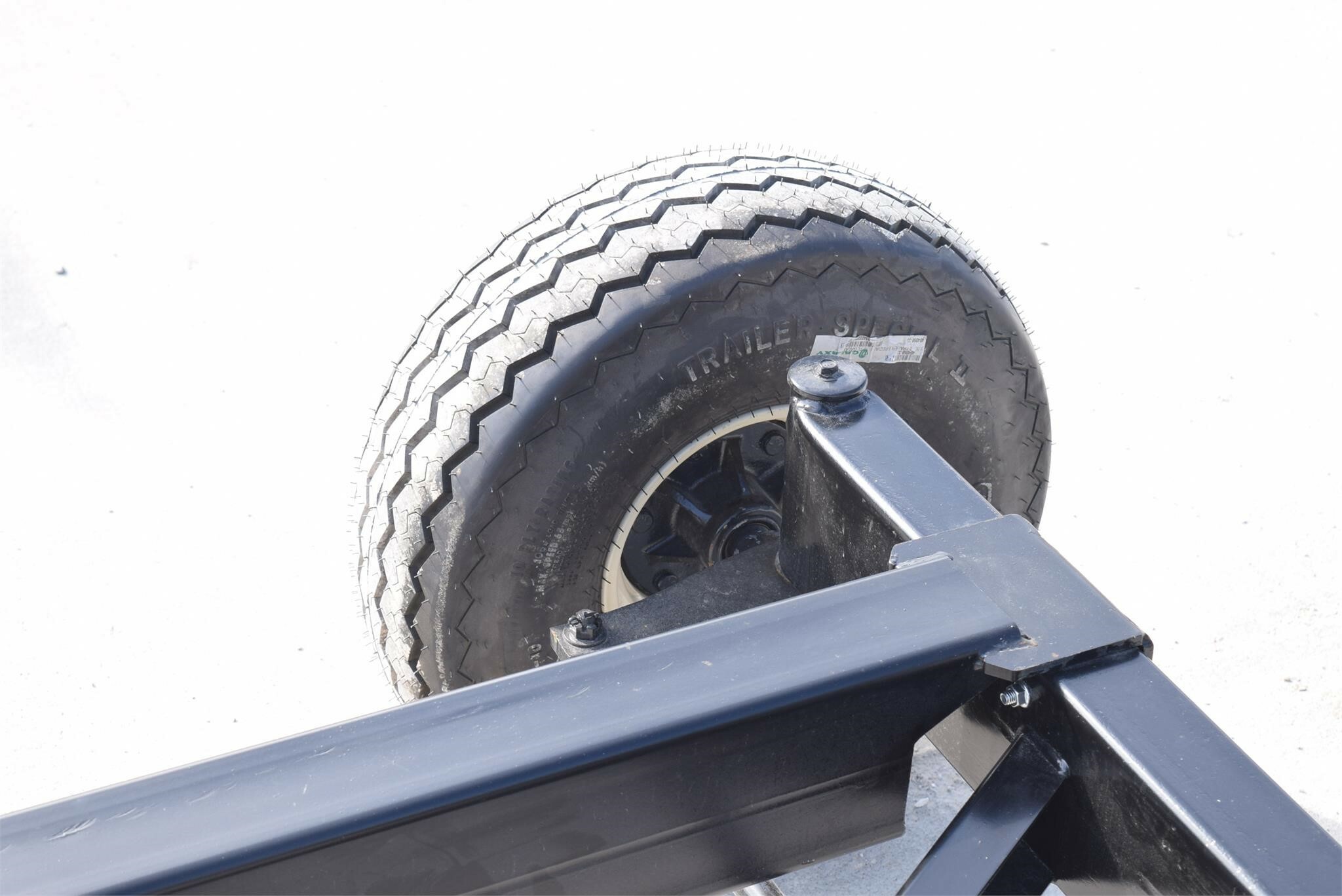 2025 E-Z Trail 680 Header Trailer