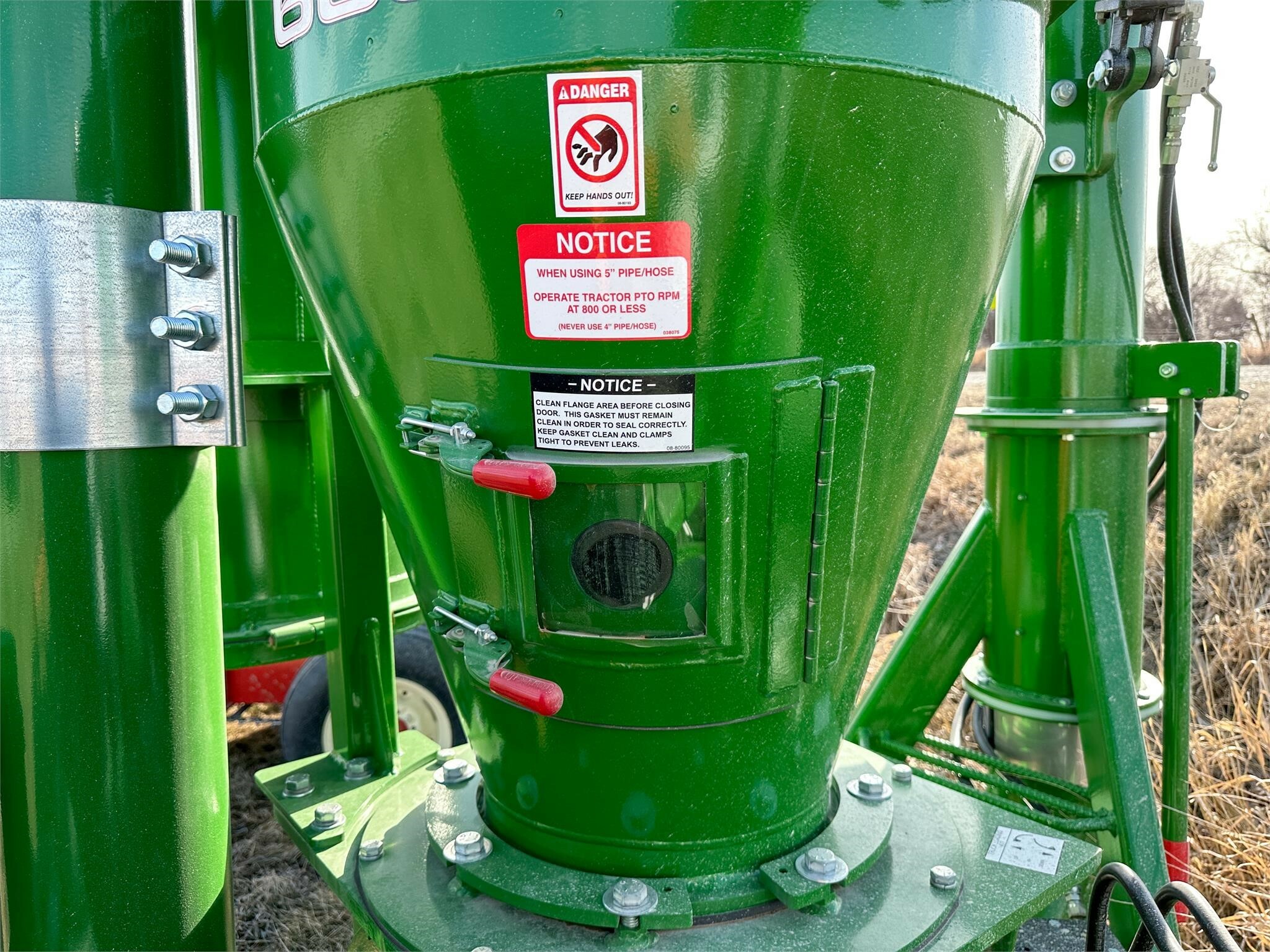2026 Handlair 680 Grain Vac