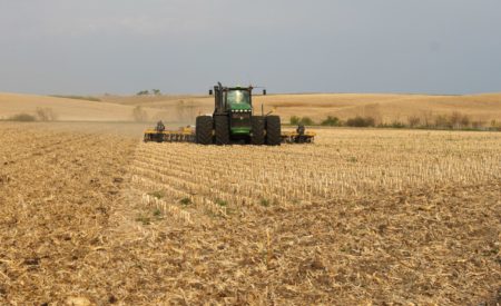  Big Country Fertilizer Application Pull-Type Sprayer