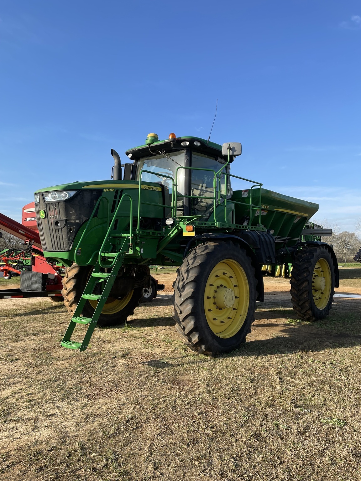 2017 John Deere R4045 Self-Propelled Sprayer